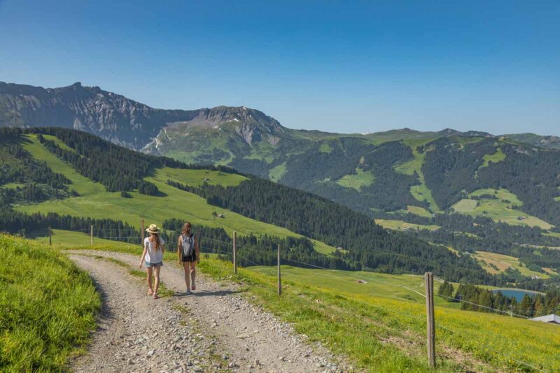 hiking-in-megeve-summer