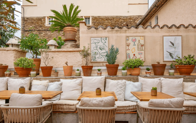 Chez Les Garçons (Grimaud) best local restaurant near Saint-Tropez
